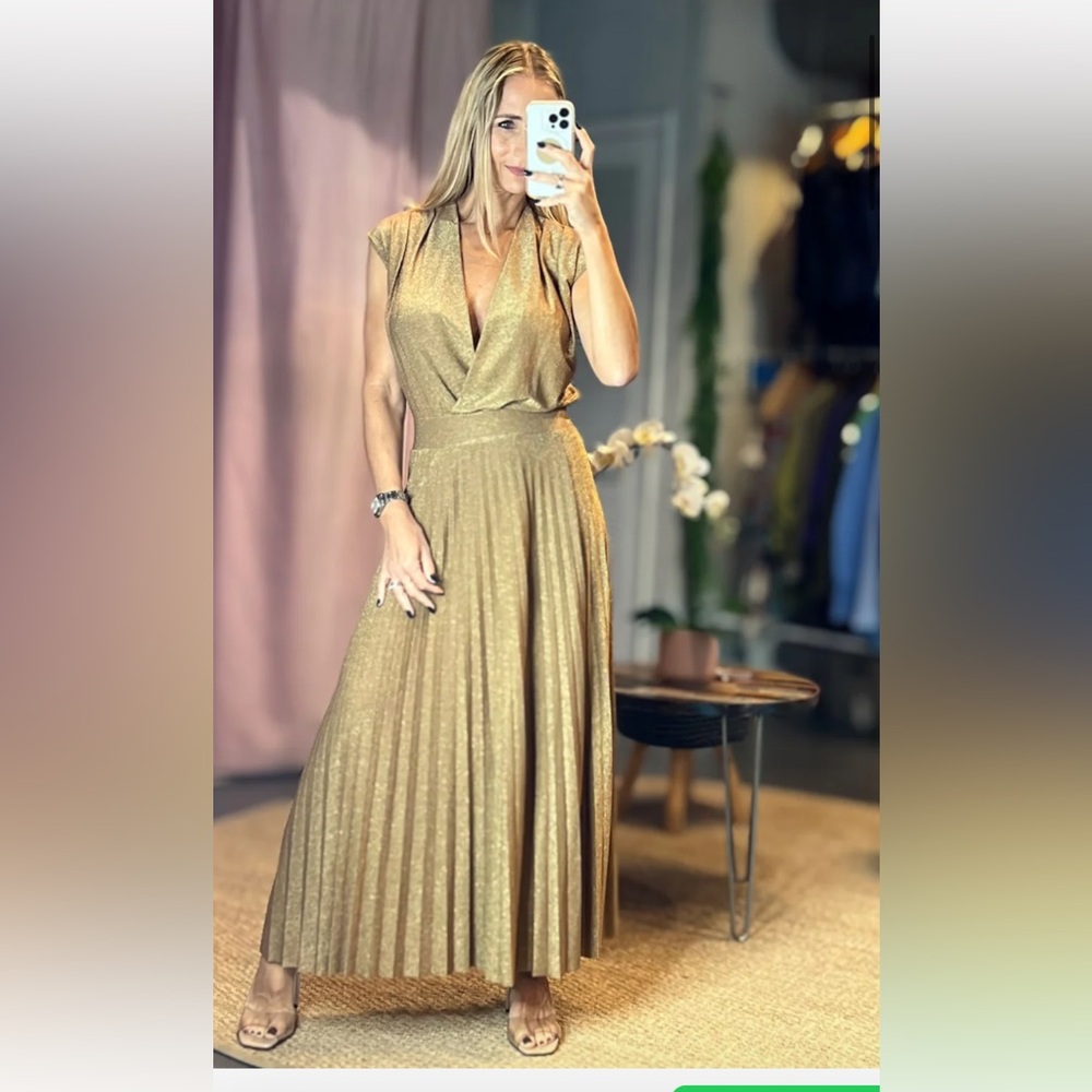 Lurex gold 2 piece set (body suit and skirt)